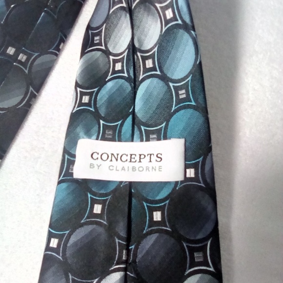 CONCEPT BY CLAIBORNE 100% Silk Men's Tie - Picture 2 of 4